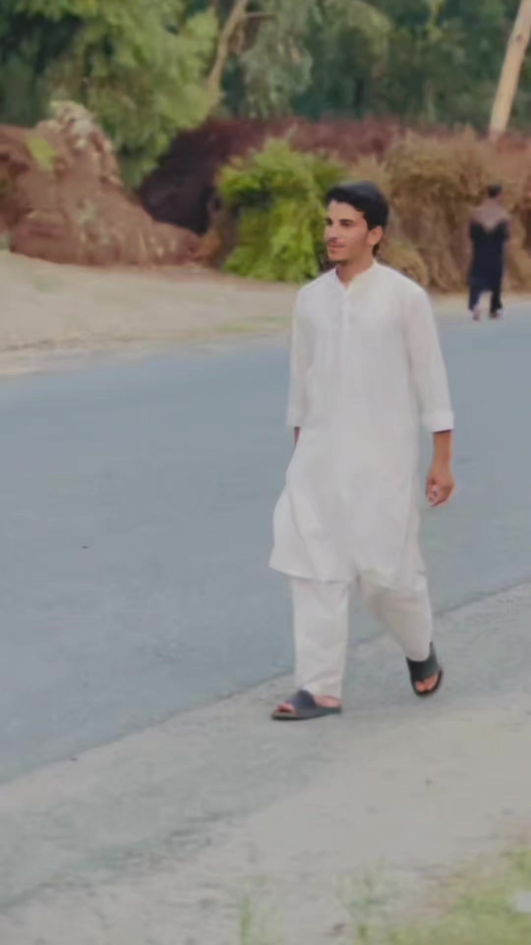 @ALYAN KHAN ❤️🫰