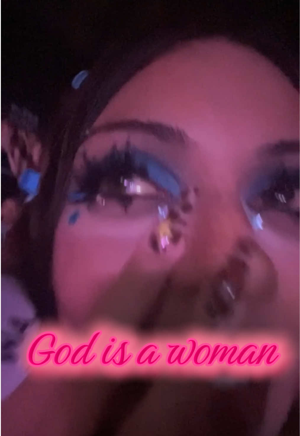 @👻
