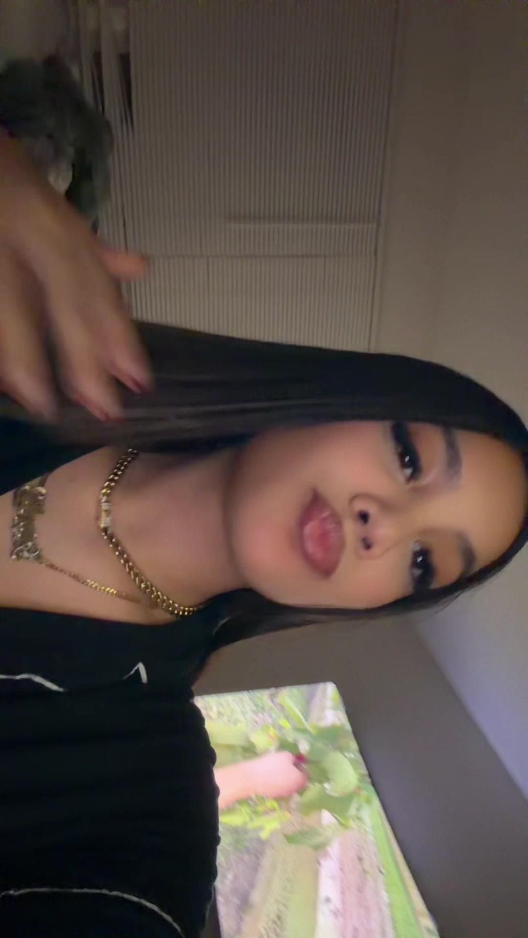 @Nellyy