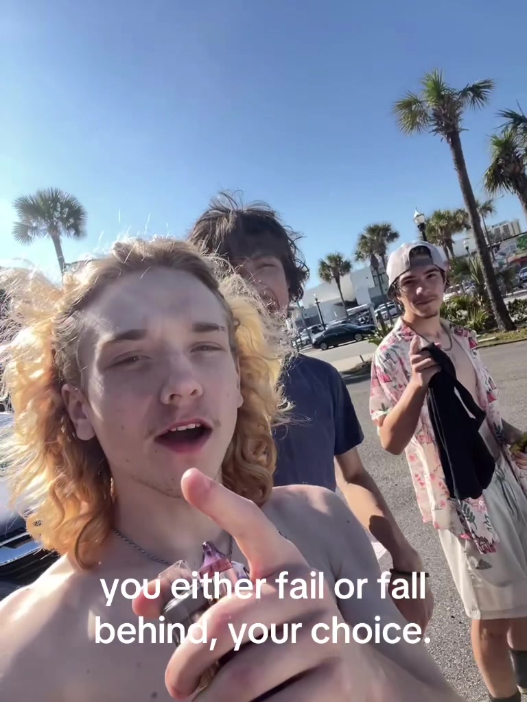 @⛧