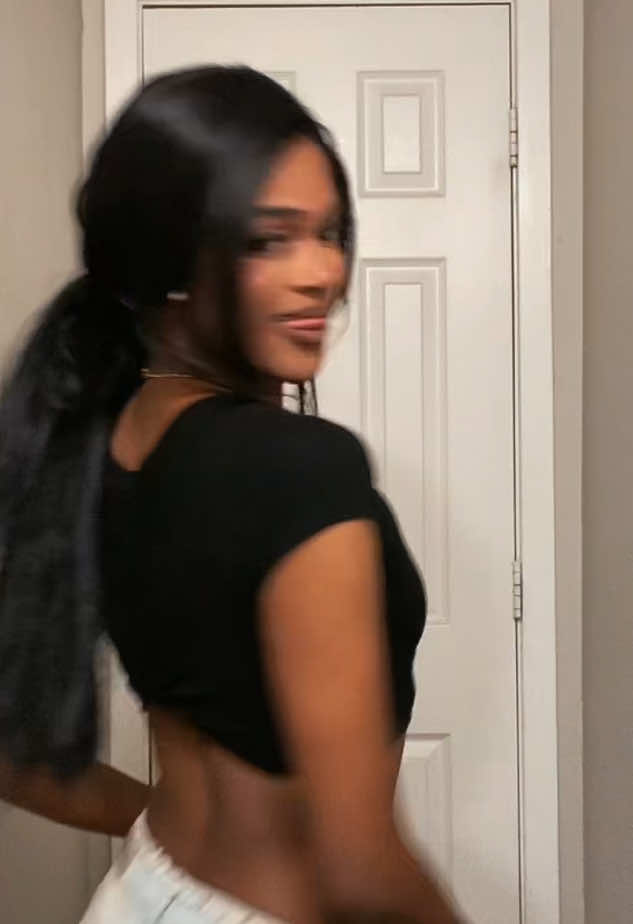 @LariahDeanne