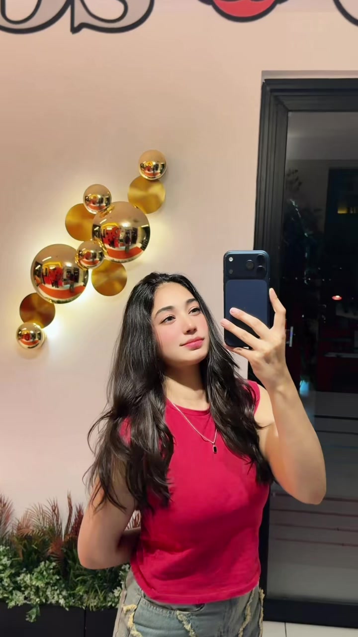 @Amna liaqat 🫠🎀