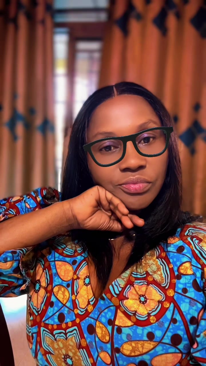 @ZAINA BIN HEMEDI💐🇨🇩