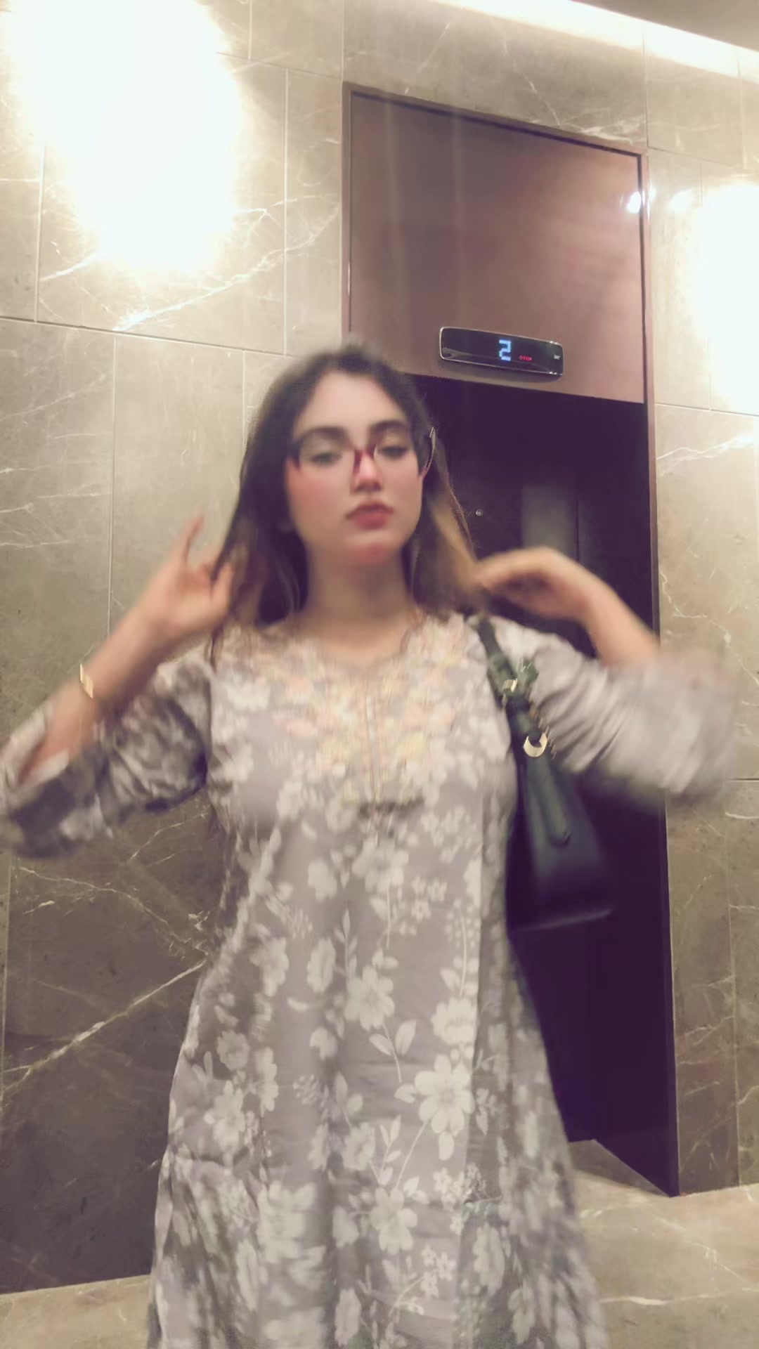 @عائشة حسين