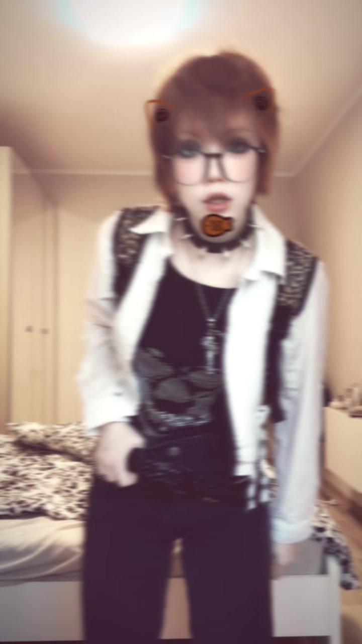 @emo.brut