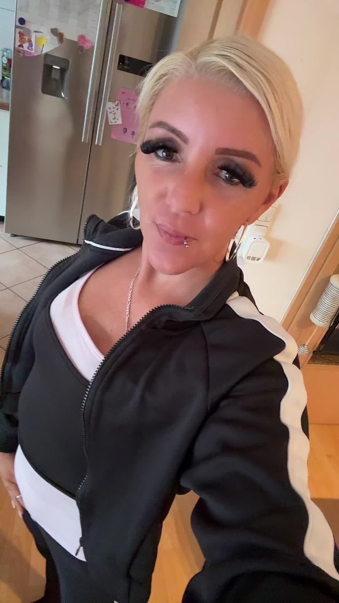 @👑 𝖿᰻rs𝗍 ᥴᥣᥲss ᑲᥲrᑲ᰻ᥱ 👑