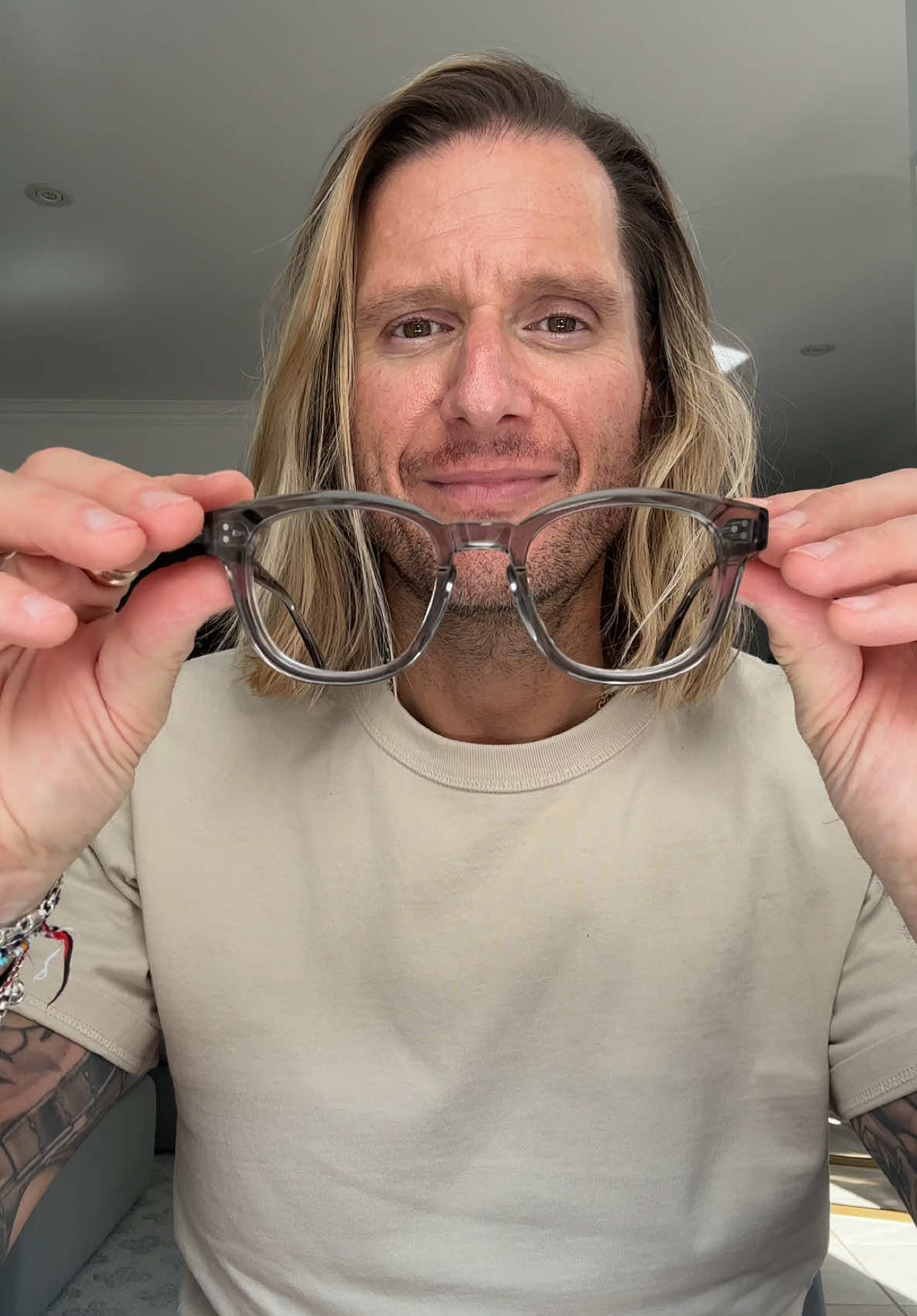 @Stevewearsglasses