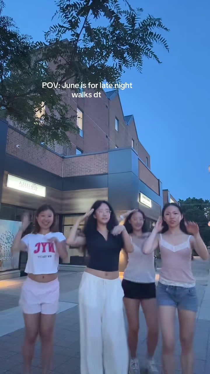 @๐๐ถ๐ฒ๐ต๐