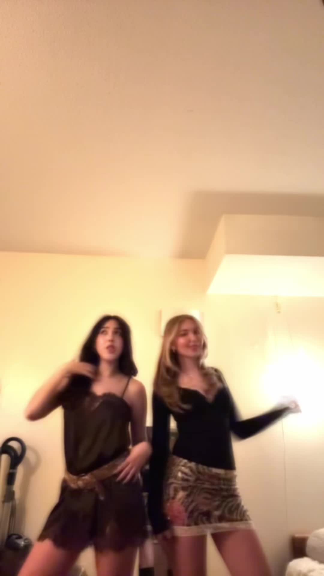 @aimee🪬