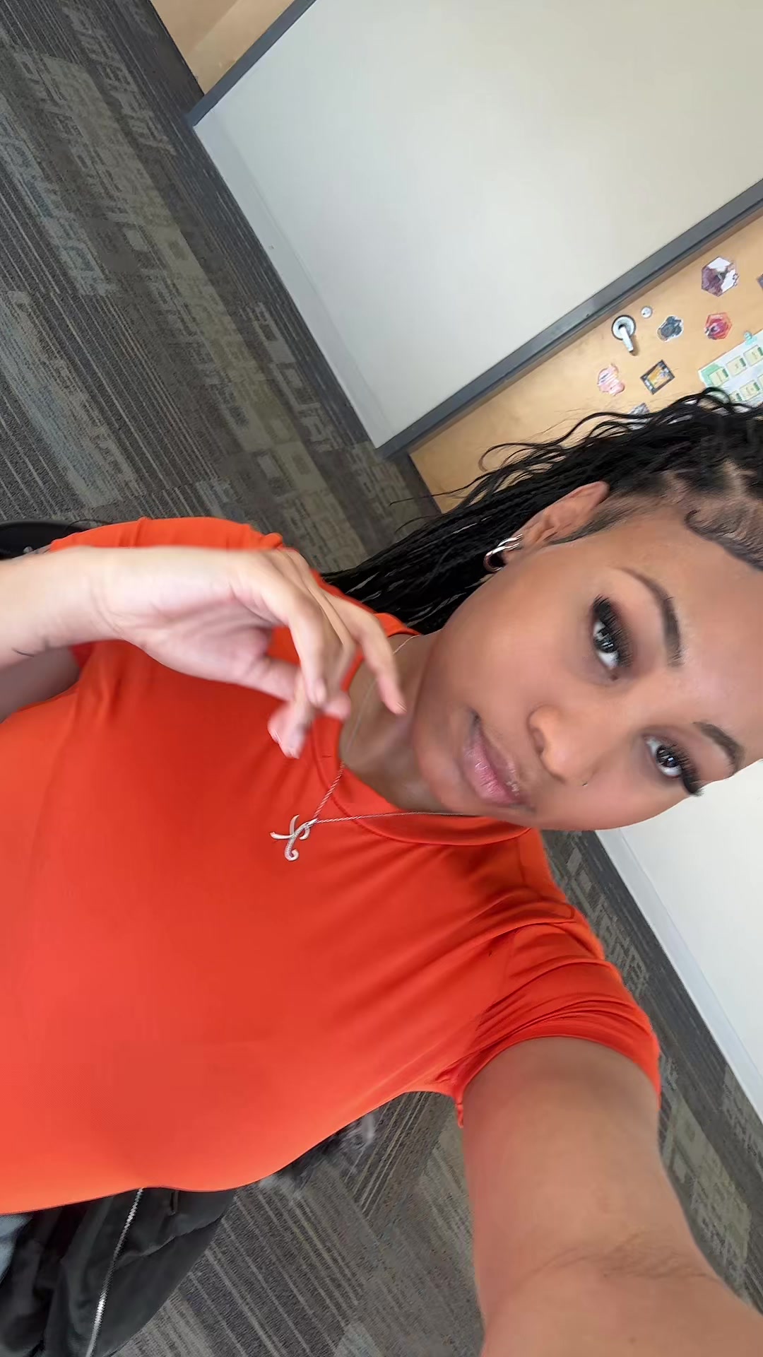 @keliseypooh