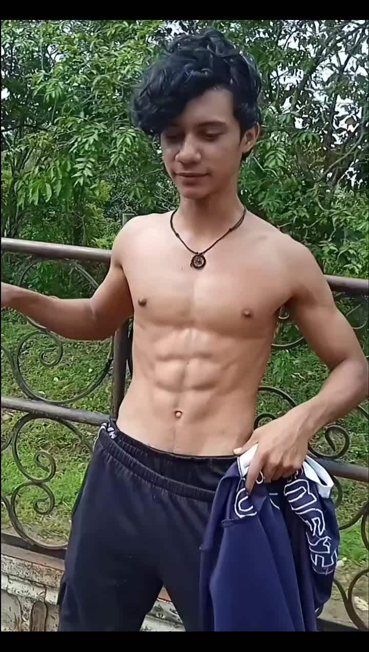 @Bayron_Lópezz