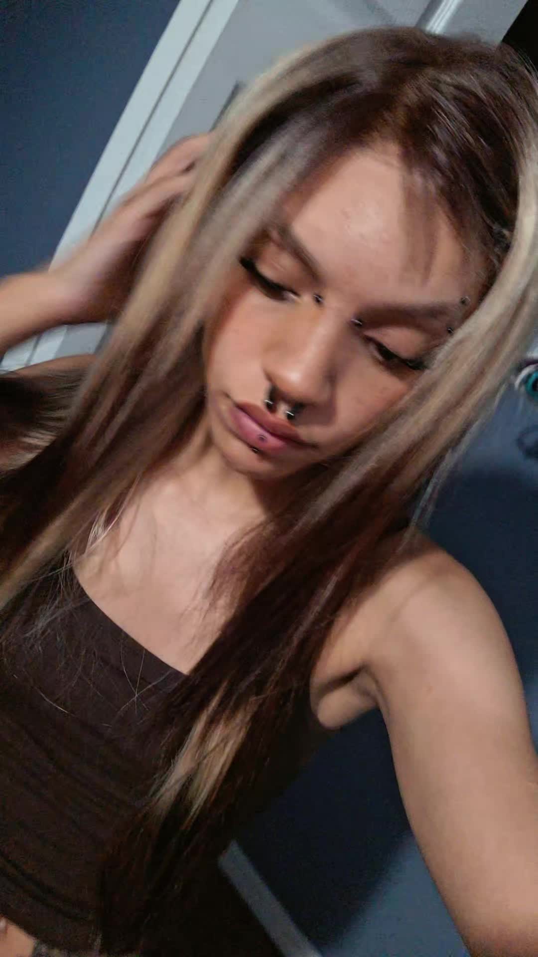 @E
