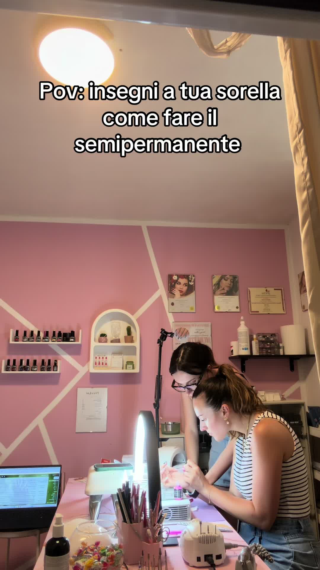 @Nail artist pink