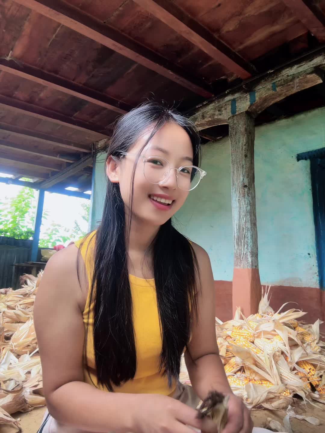 @सकुन् आङ्देम्बे लिम्बू🐼💗
