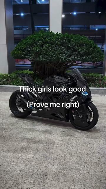 @Xqc.