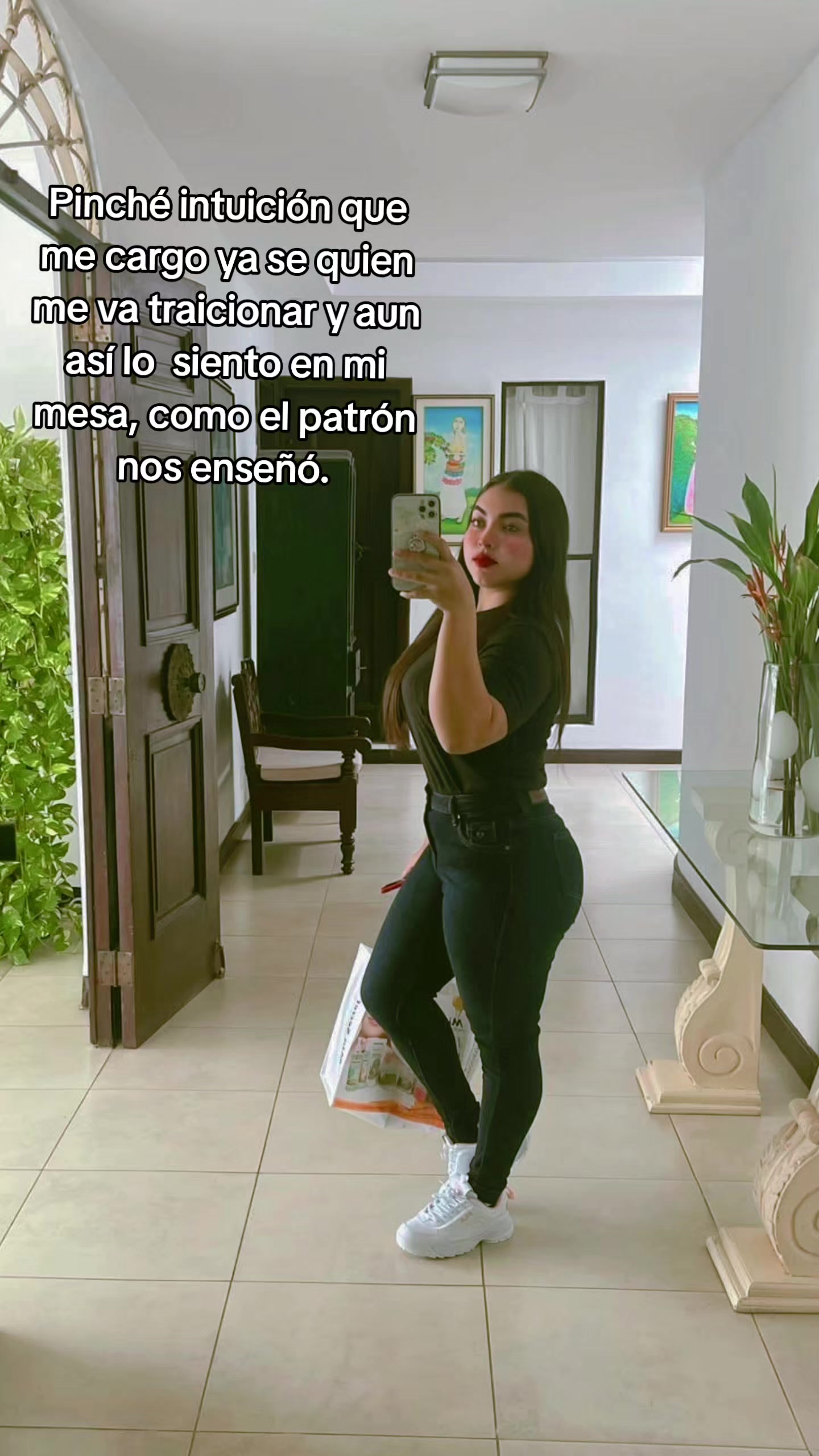 @⚜️LA Queen Isabel⚜️
