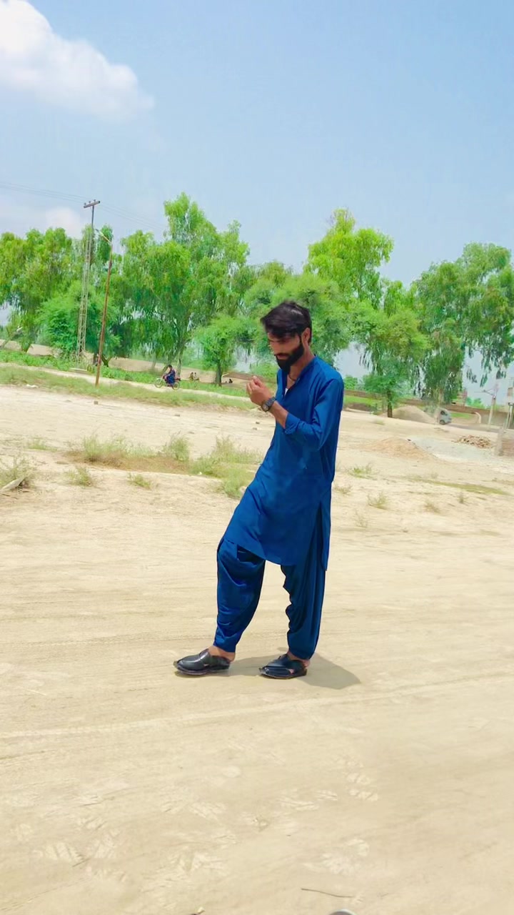 @Zubair 👑💖 KING