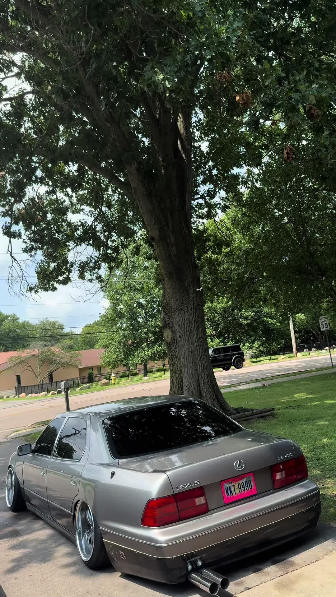@1uz.ethan