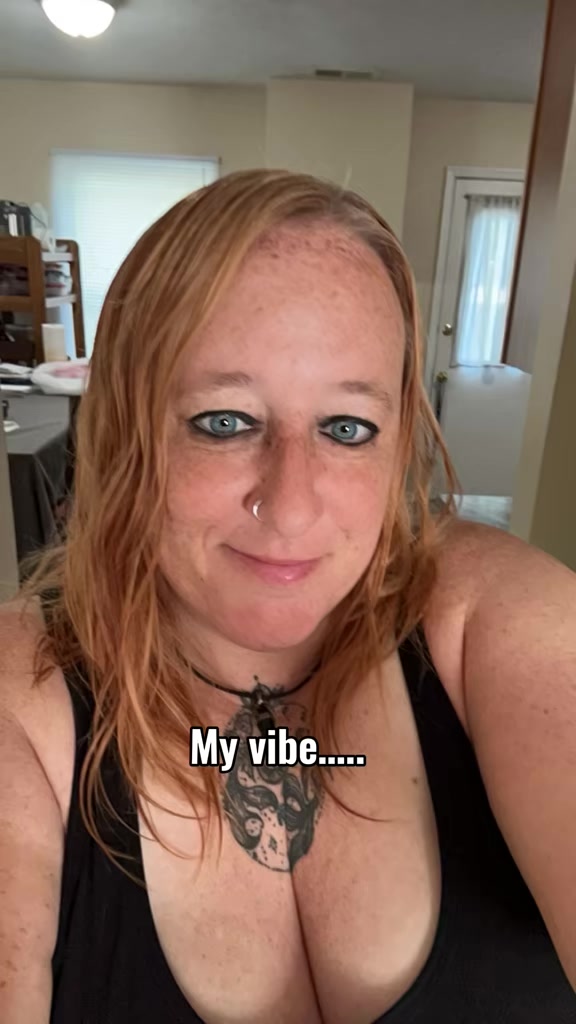 @🧡🤍🩷 just a lesbian🧡🤍🩷