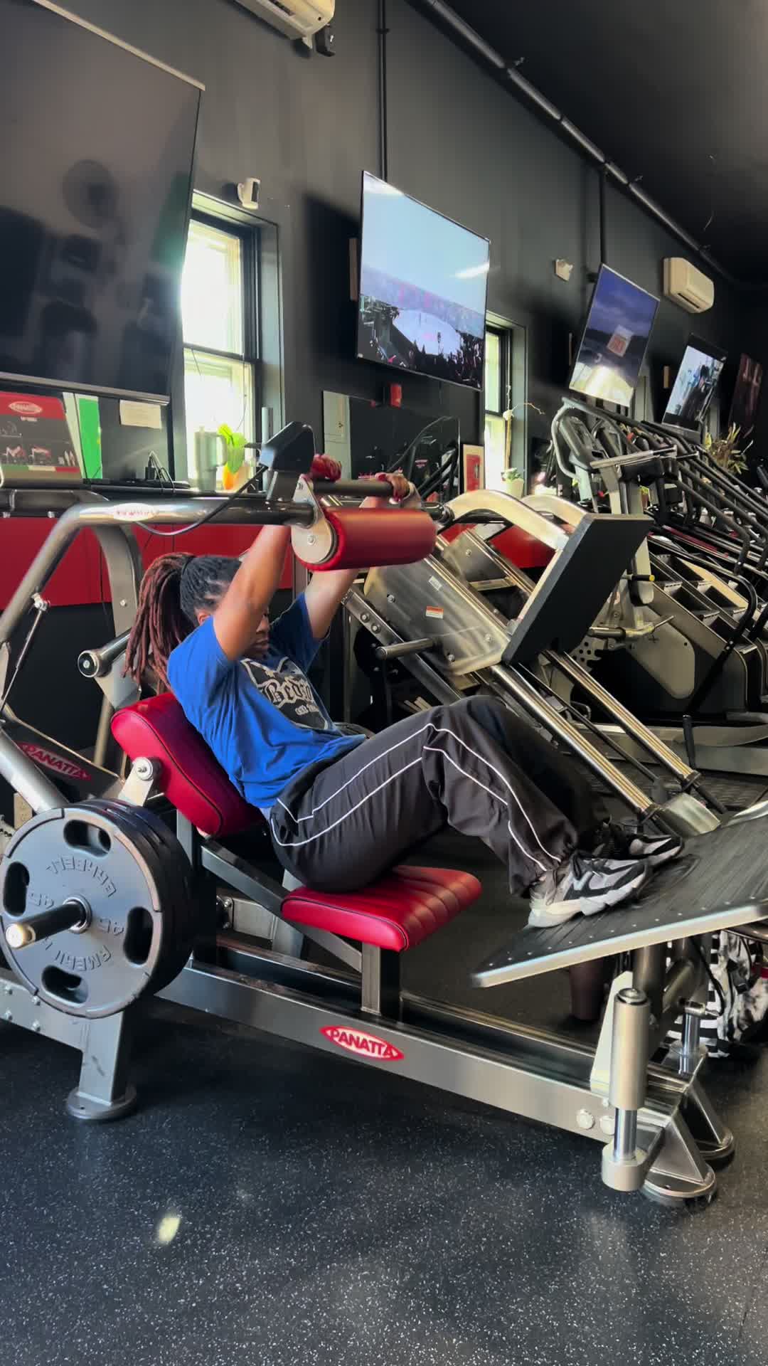 @Anyeé | WELLNESS BODYBUILDER