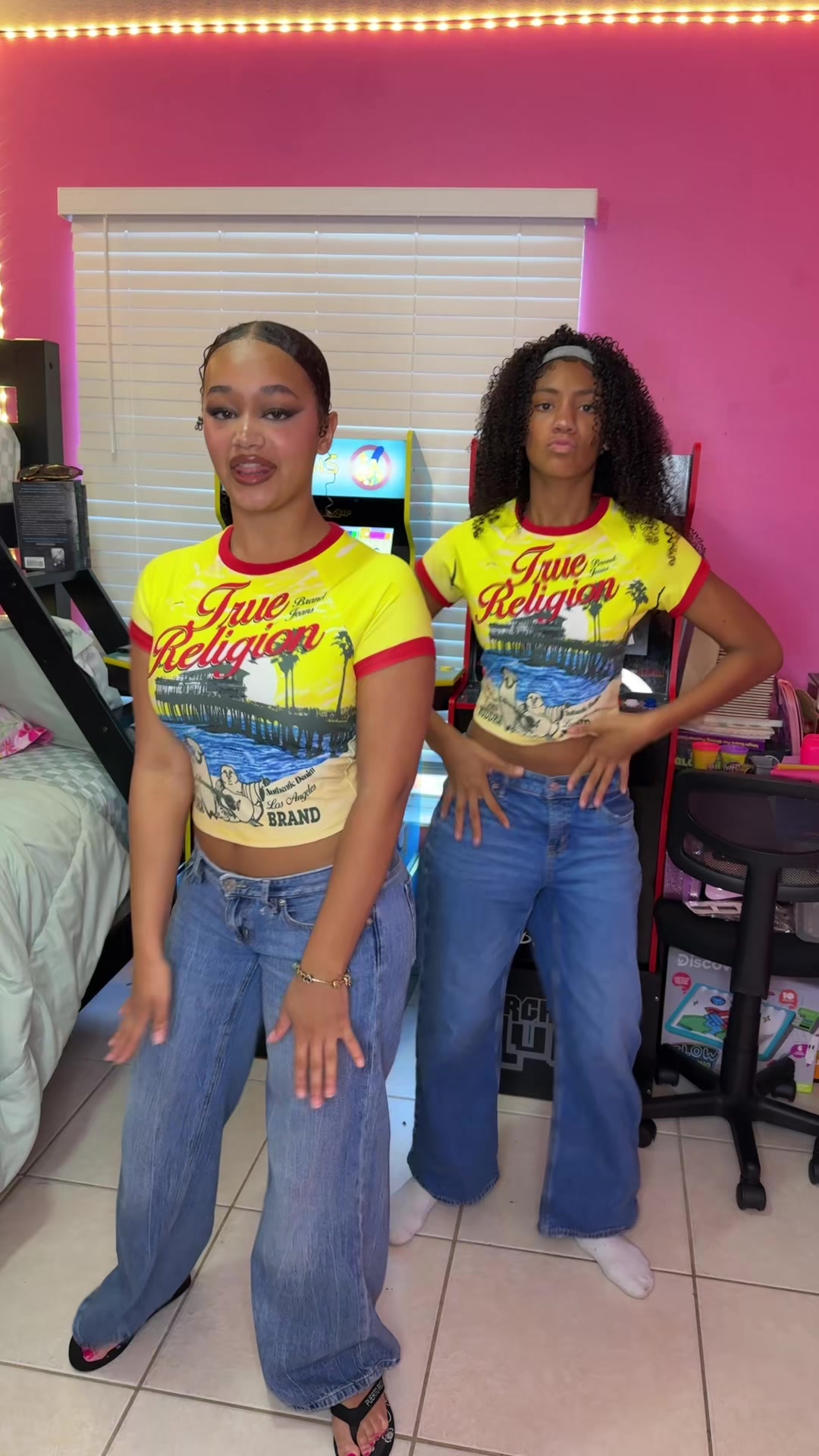 @DemDaddysGirls4