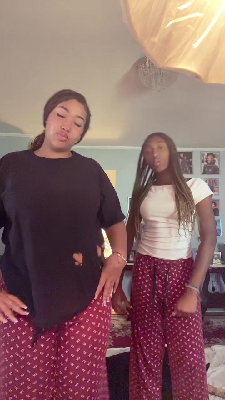 @shanndagoat_