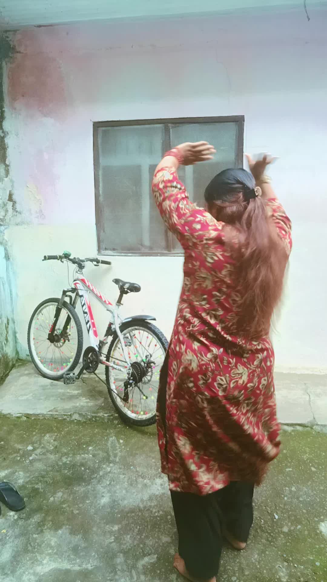 @सुस्मिता लामगादे