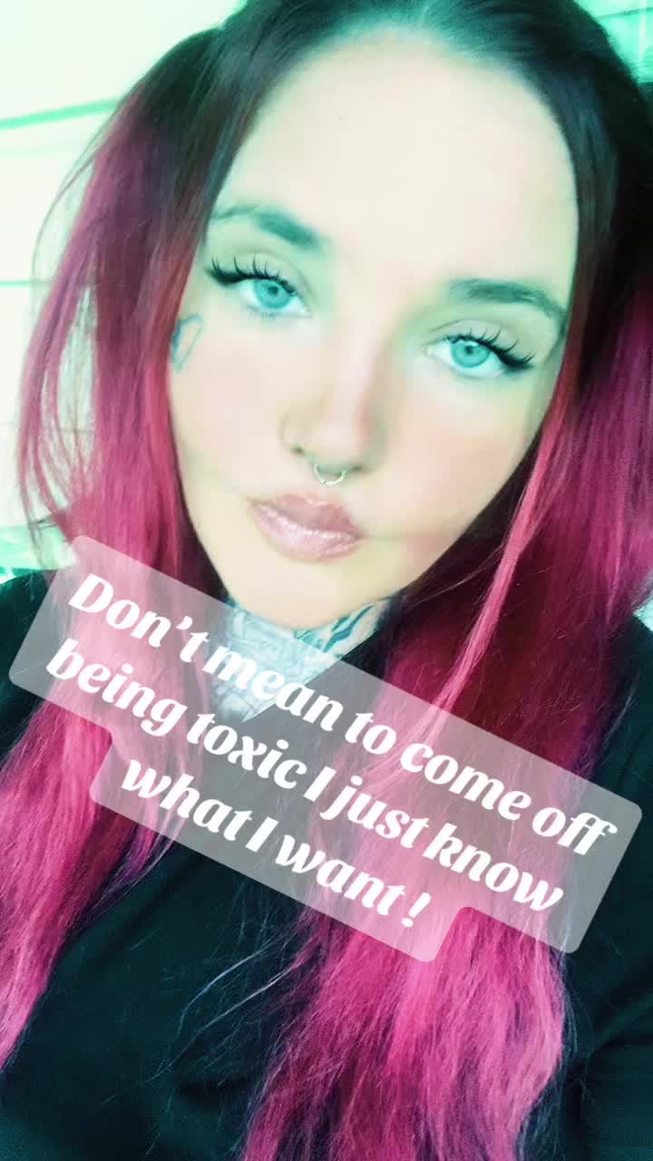 @T😈xic Female Gates IvaLee☮️