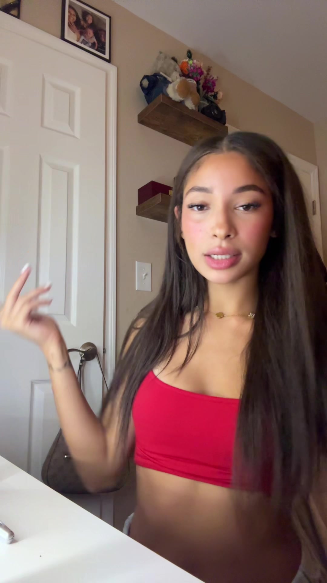 @aravely_