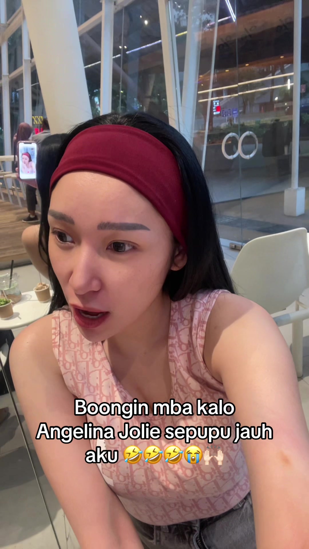 @iamhanadeline