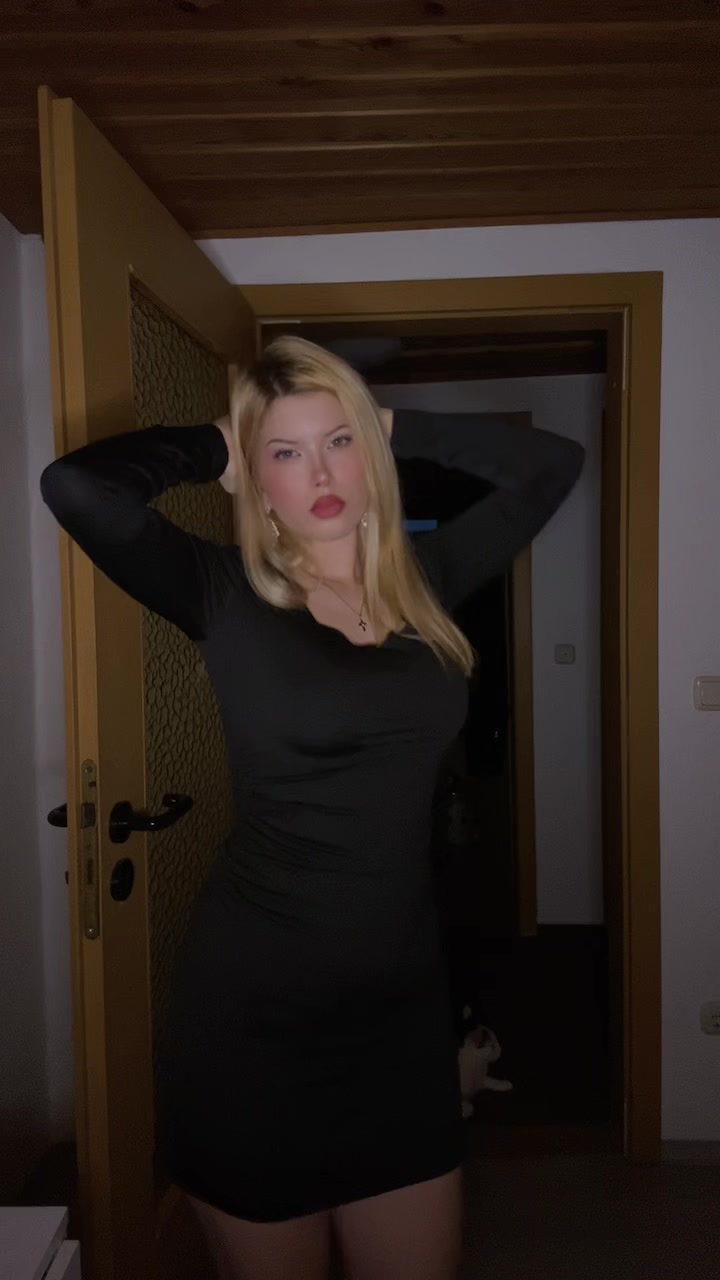 @Anna Rosé