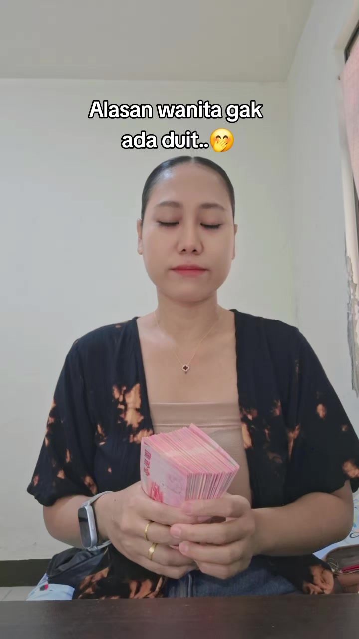 @Tiyya🦋