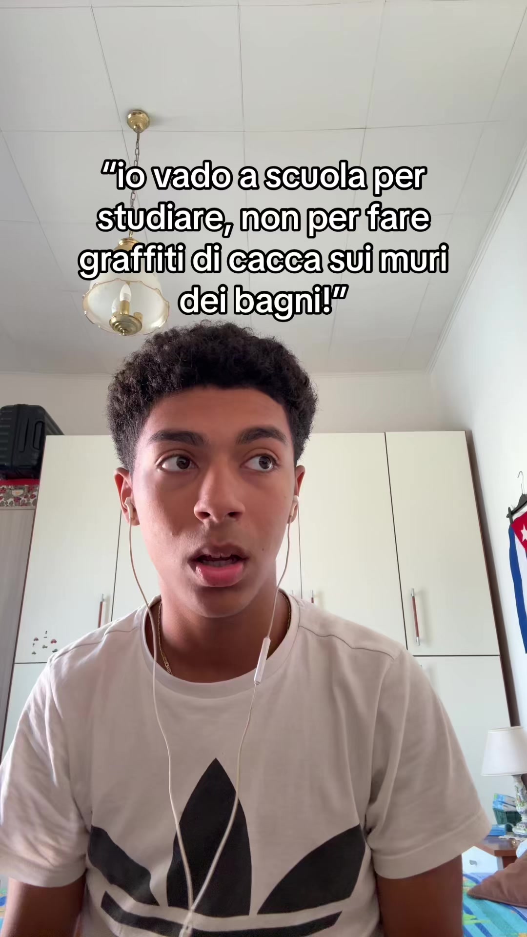 @️simone