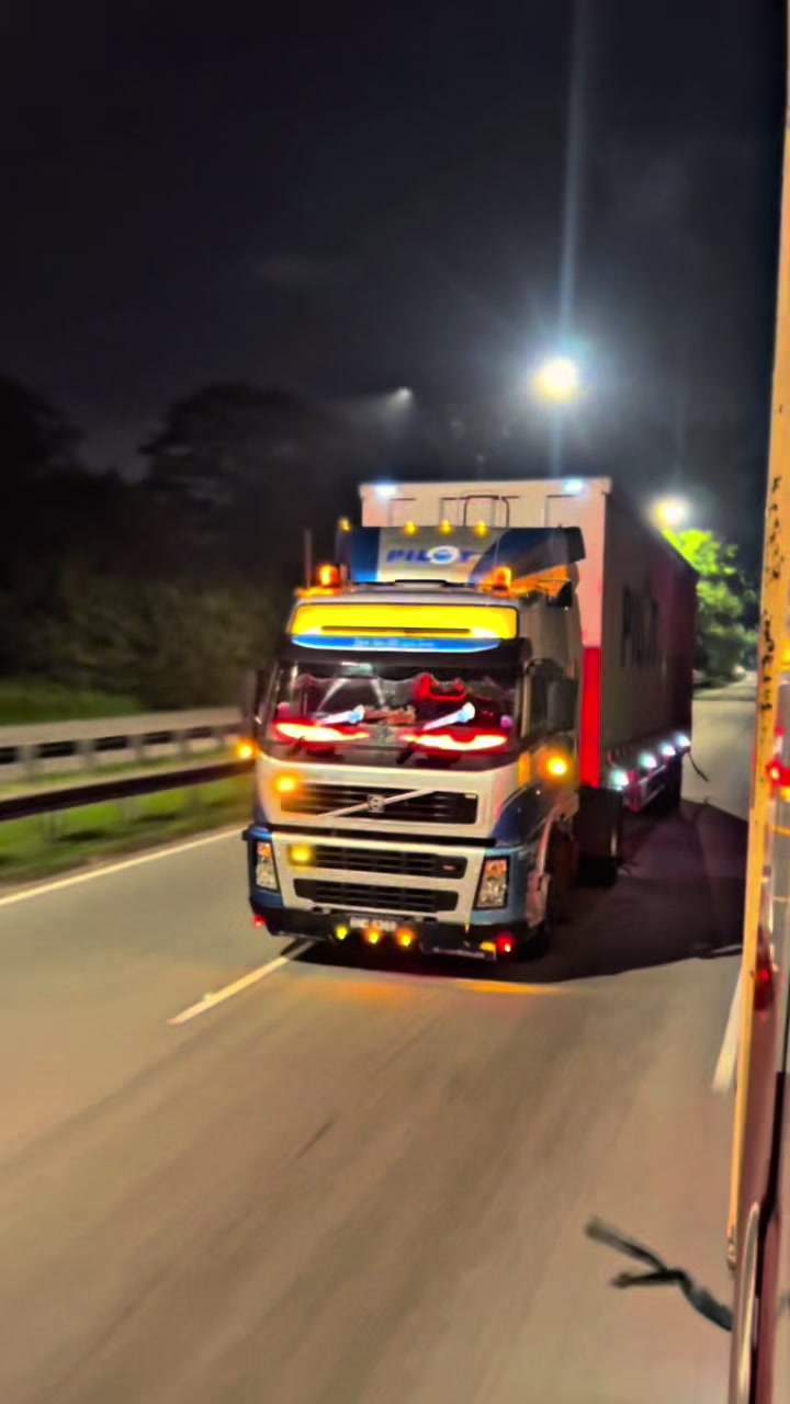 @Macha Truckers
