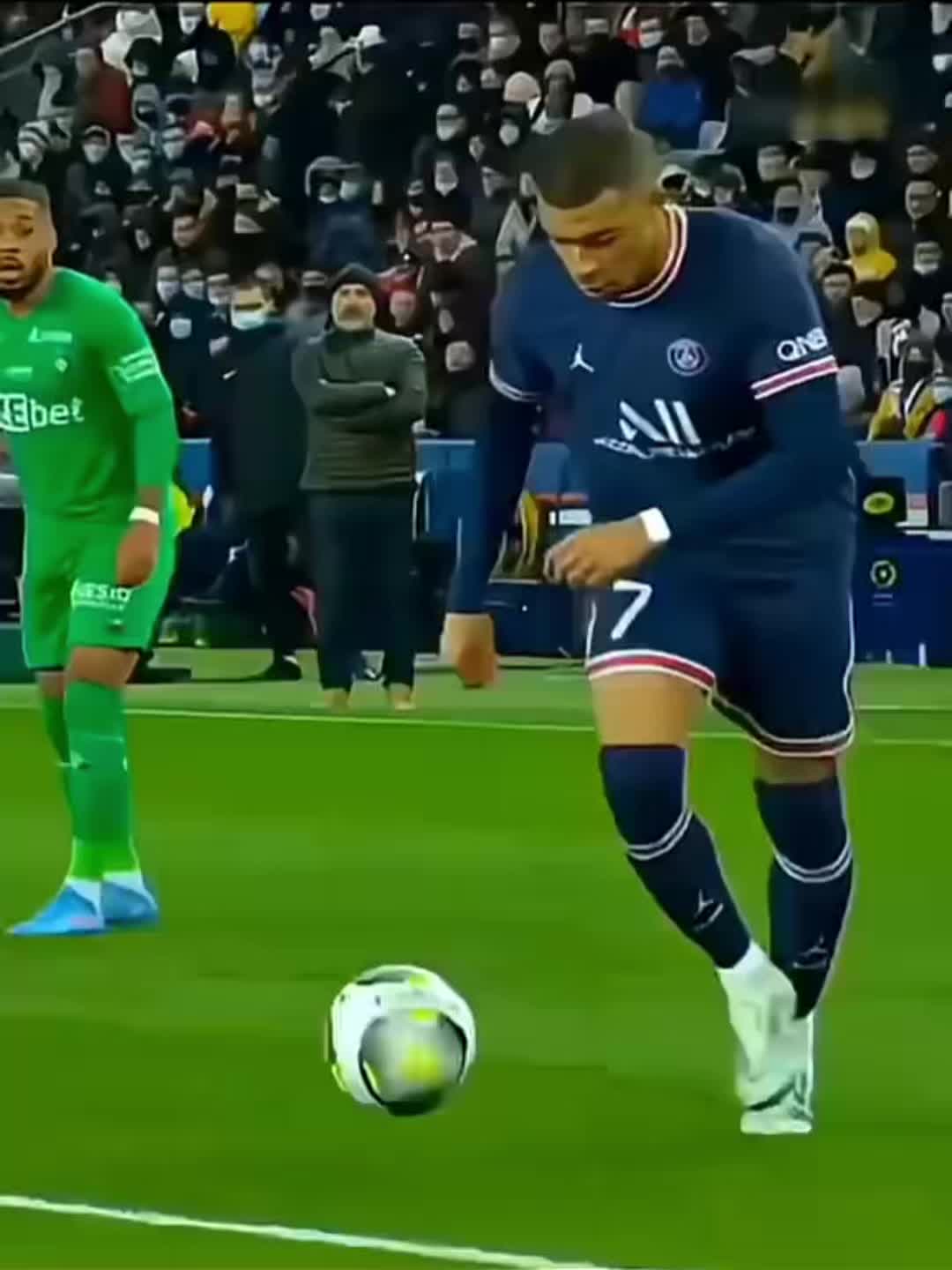 @Mister Foot