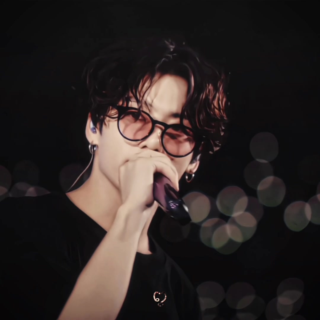 @ꨄ⁷