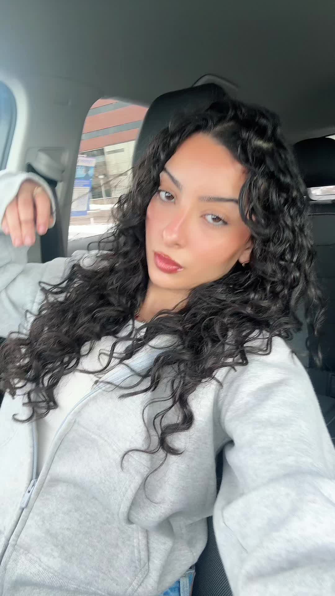 @Sabrina