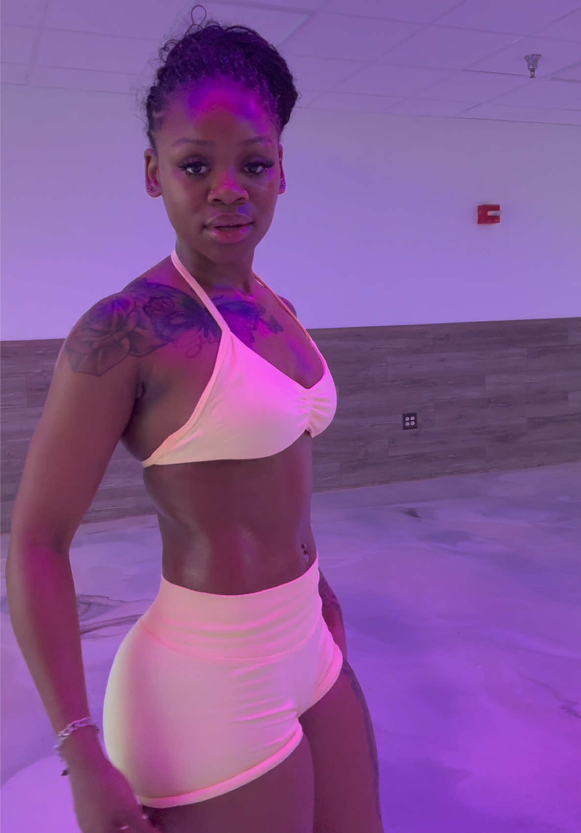@tha0nlymyah._