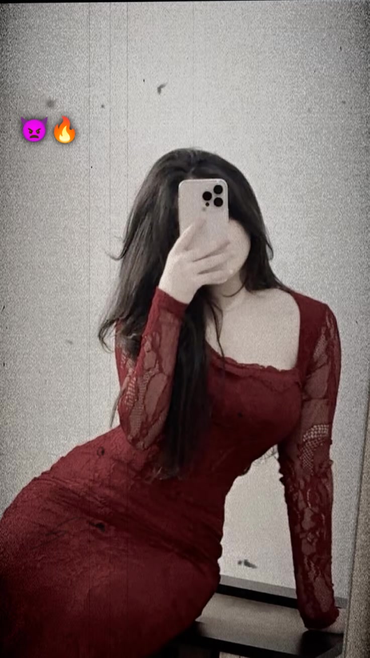 @⊱ 𝐐𝐔𝐄𝐄𝐍 ⊰
