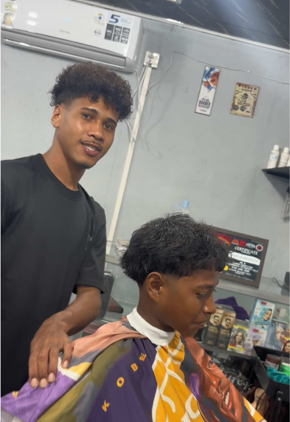 @Puru BarberShop