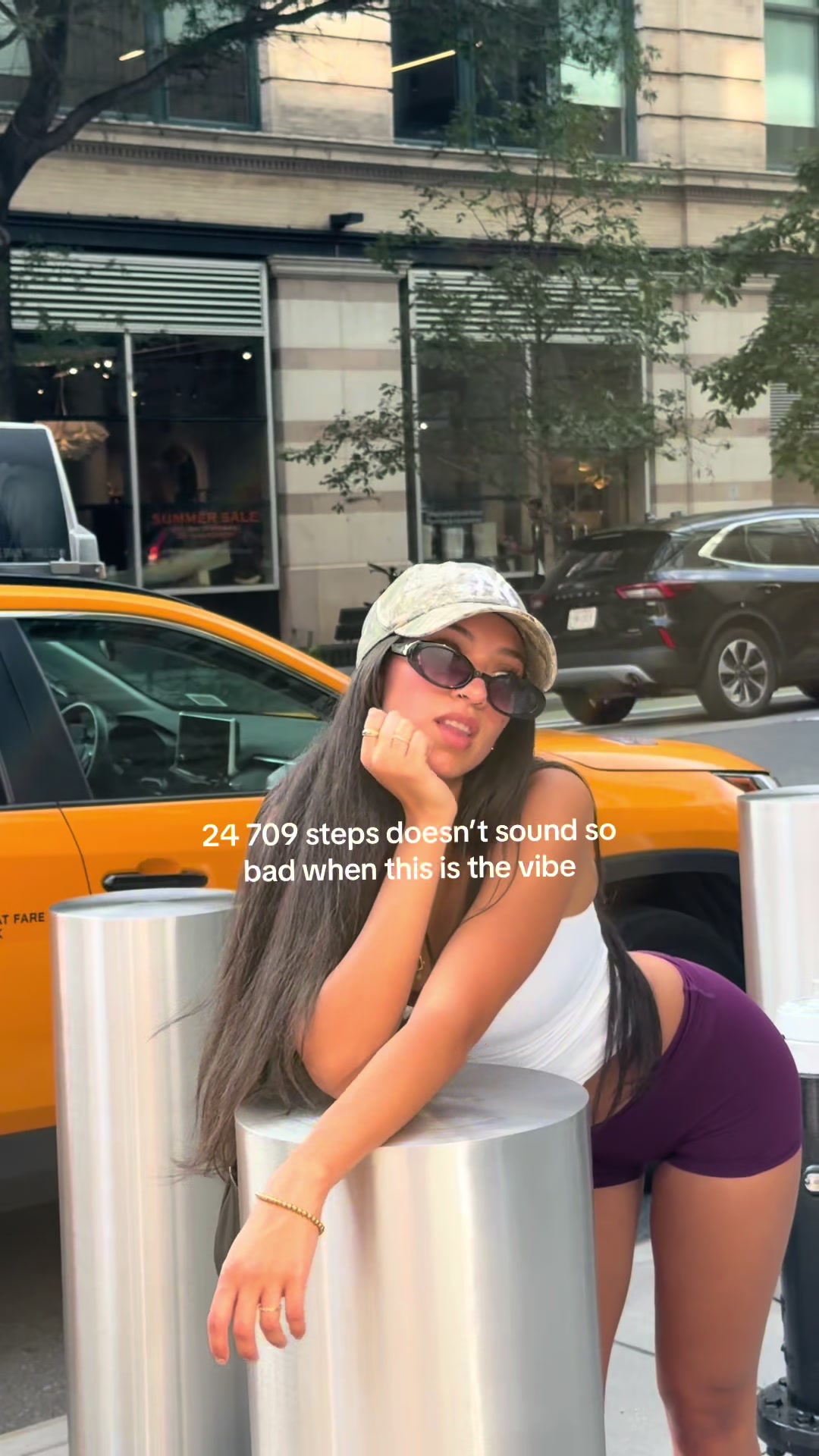 @_alexisbez