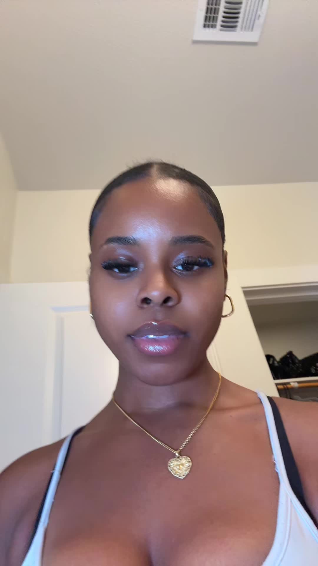 @G0ldenasia