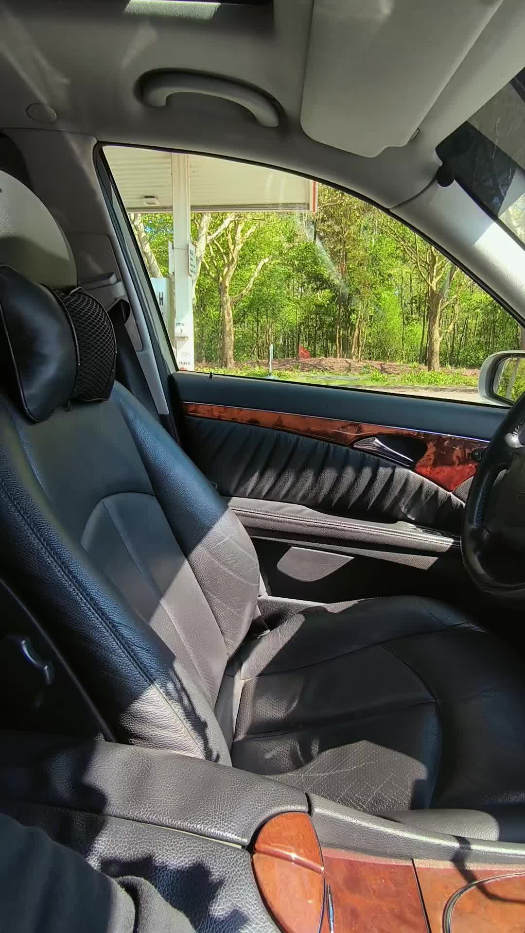 @Mercedes Benz