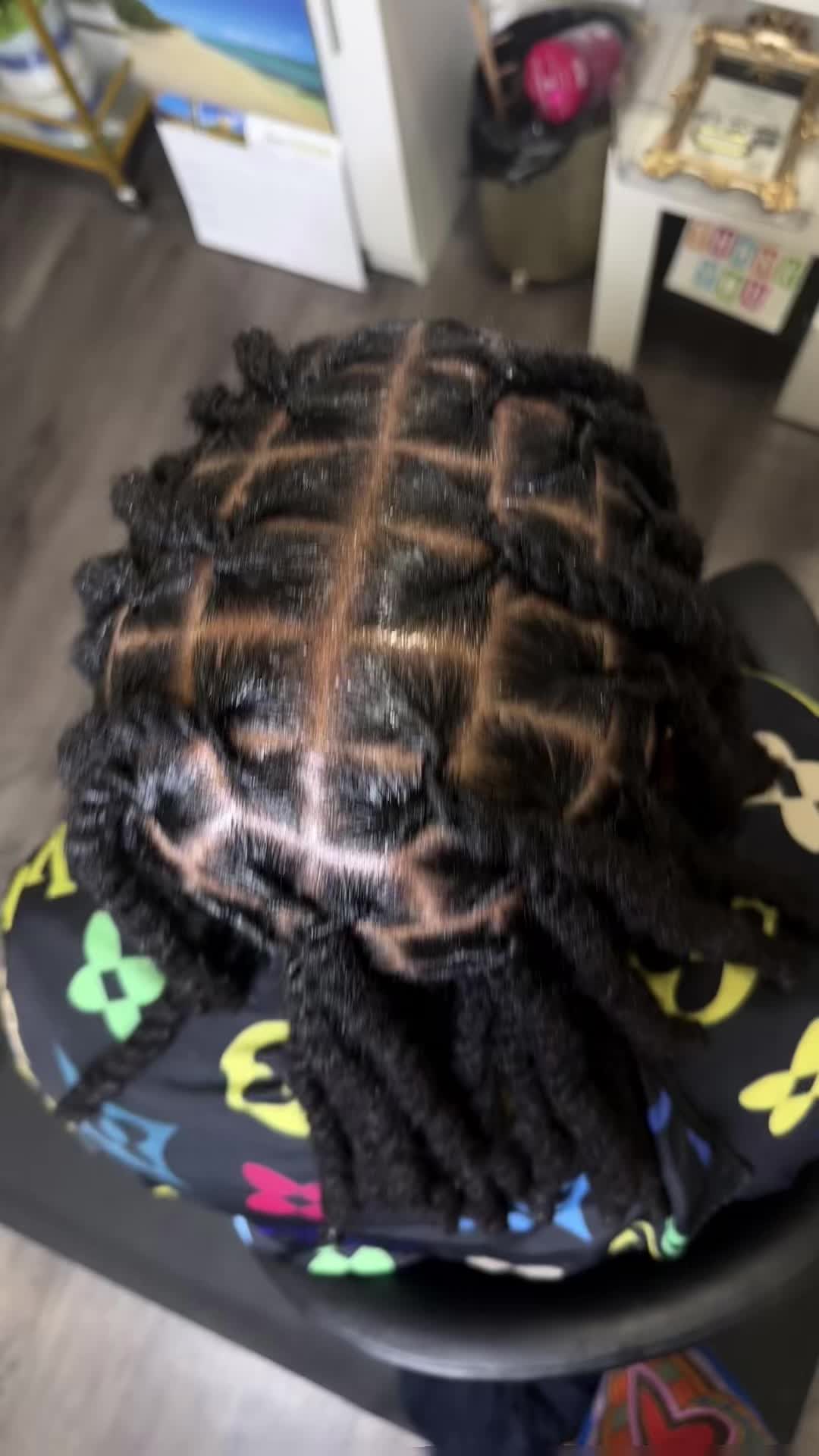 @Akua