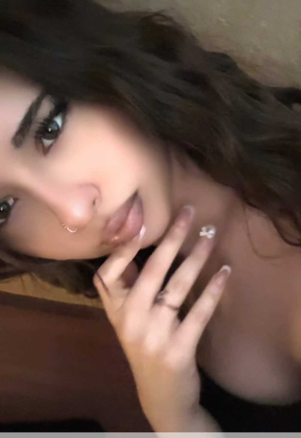 @⃟