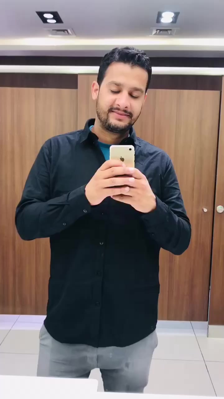 @Shahrukh 🇴🇲🇵🇰