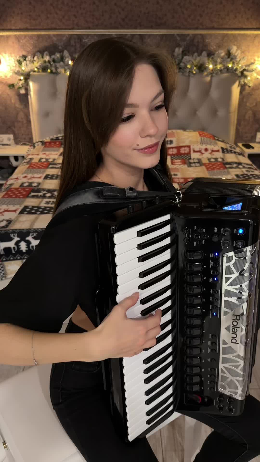@Anet Klypach 🎹