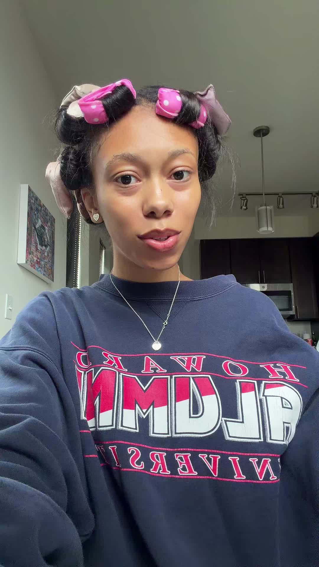 @AYSIA NICOLE