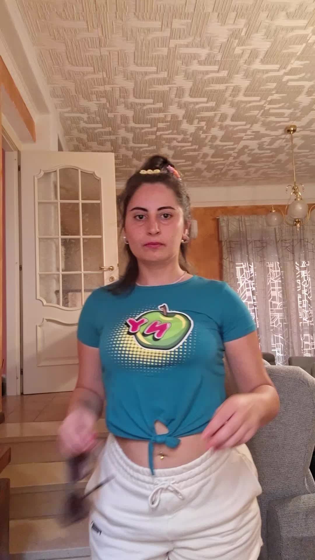 @Miky🙃