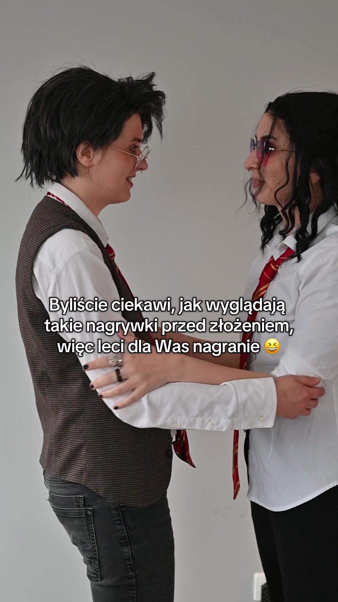 @_Reyline_